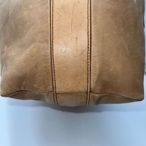 BOTTEGA VENETA Intrecciato Trimmed Nappa Shoulder Bag - Picture 9 of 16